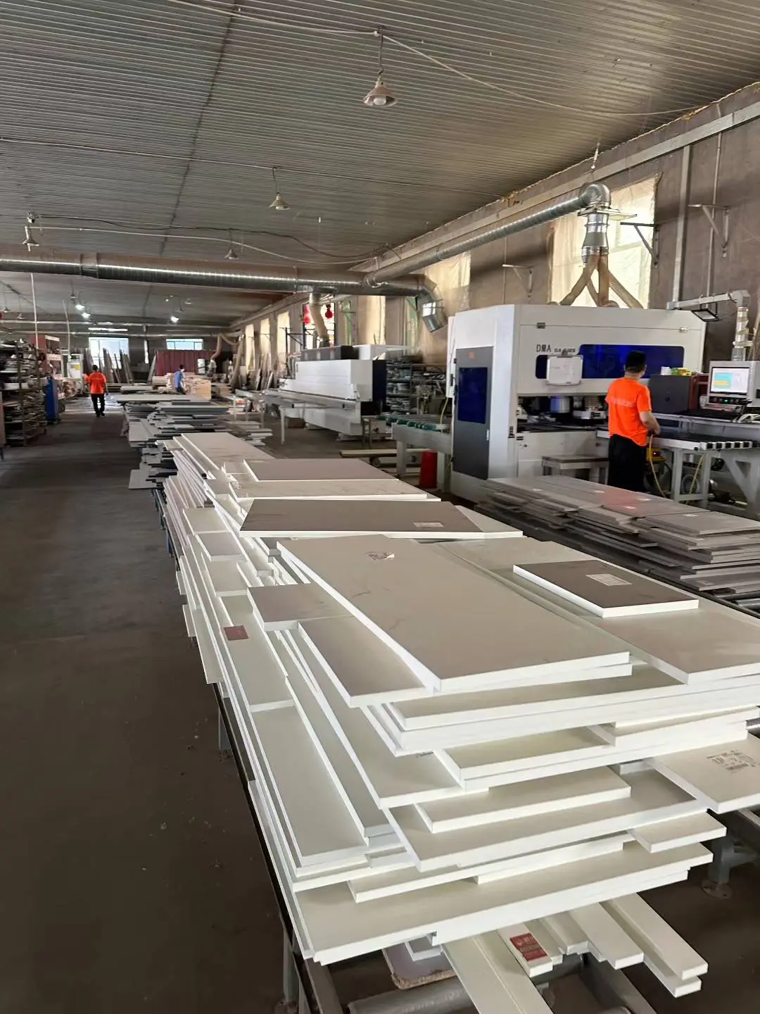 定制櫥柜加工廠合作案例多，整體定制櫥柜生產(chǎn)企業(yè)哪家好？