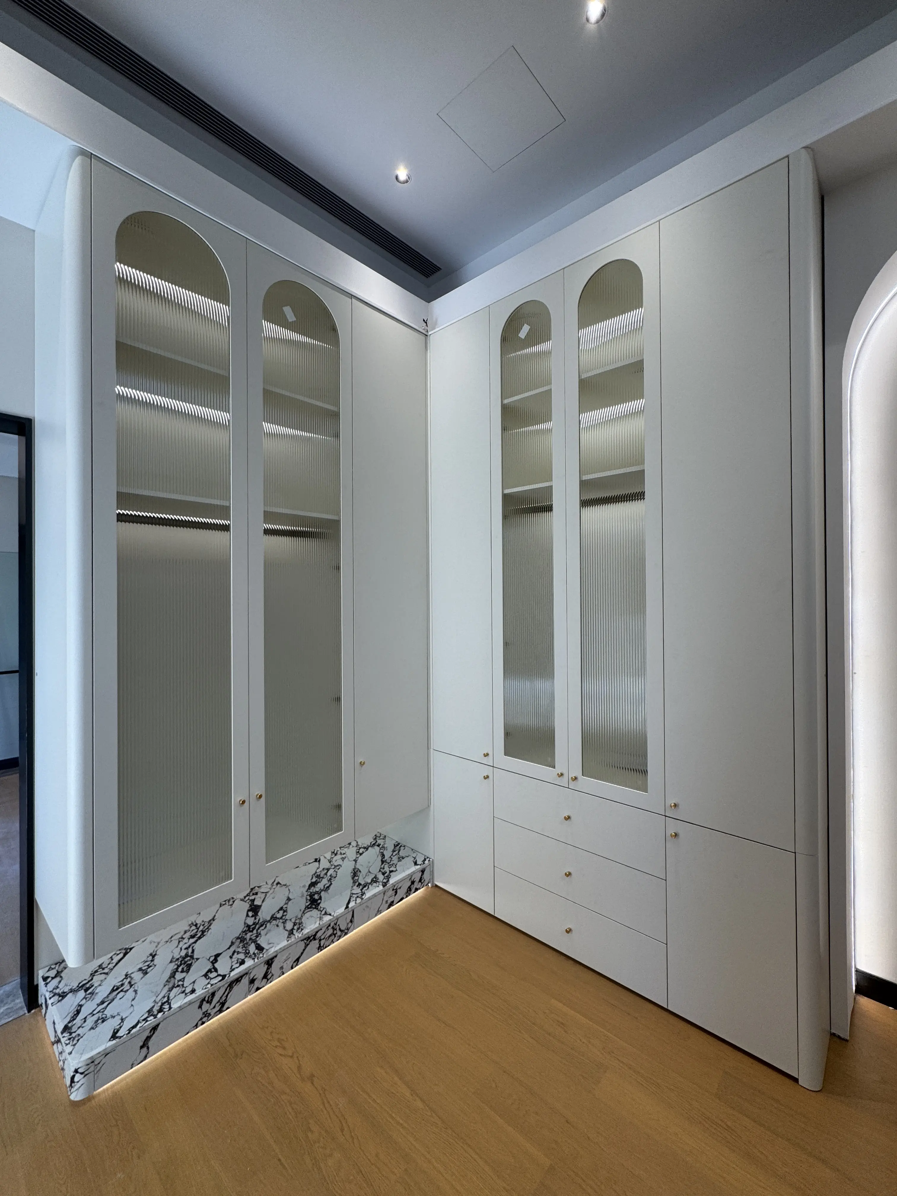 靠譜的衣帽間定制，就選正時(shí)家具全屋定制